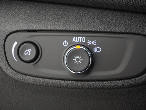 New 2026 Chevrolet TrailBlazer RS w/ Convenience Package FWD image 22