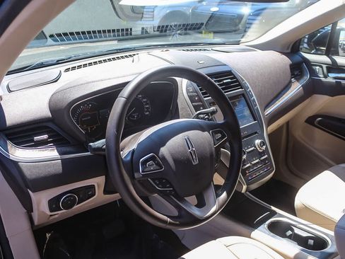 Used 2019 Lincoln MKC Reserve FWD image 22