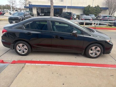 Used 2015 Honda Civic LX image 4