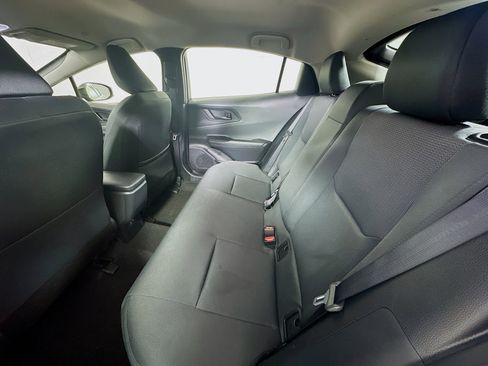 Used 2025 Toyota Prius LE image 26