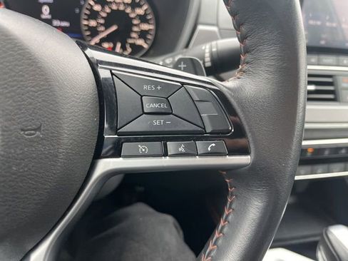 Used 2024 Nissan Altima 2.5 SR image 30