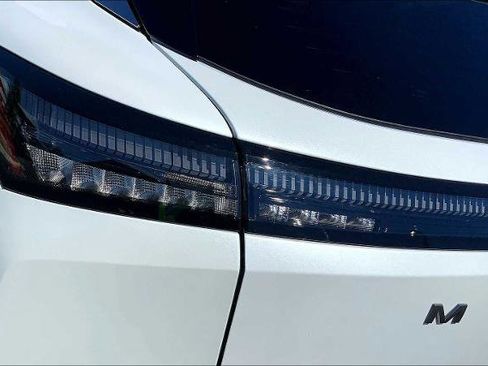 Certified 2025 Nissan Murano SL image 14