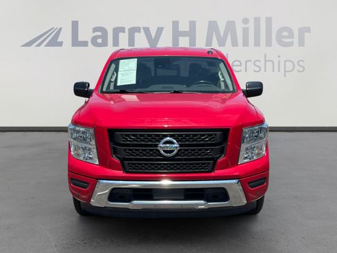 Certified 2021 Nissan Titan SV w/ SV Convenience Package RWD image 8