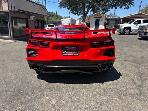 Used 2021 Chevrolet Corvette Stingray Premium Cpe w/ Z51 Performance Package RWD image 9