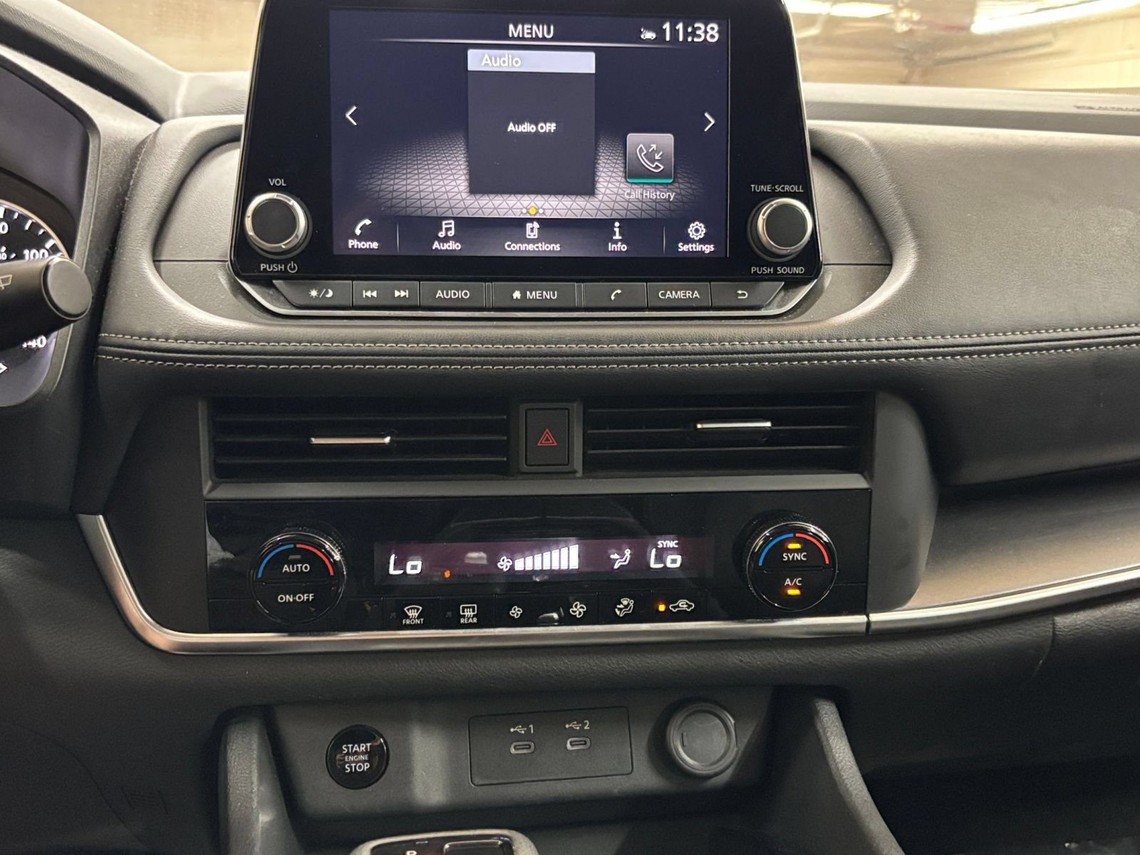Used 2025 Nissan Rogue SV FWD image 16