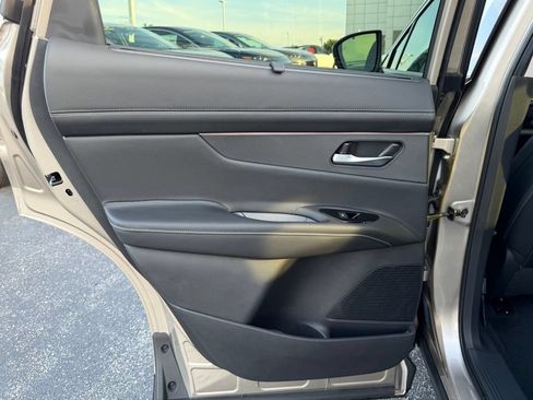 New 2026 Nissan Murano Platinum w/ Cargo Package AWD/4WD image 13