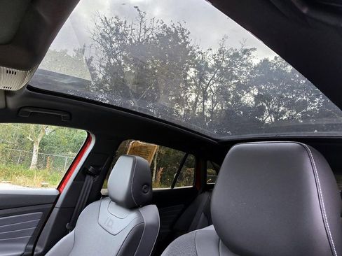 New 2023 Volkswagen ID.4 Pro S image 14