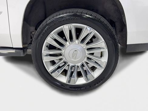 Used 2020 Cadillac Escalade ESV Platinum image 35