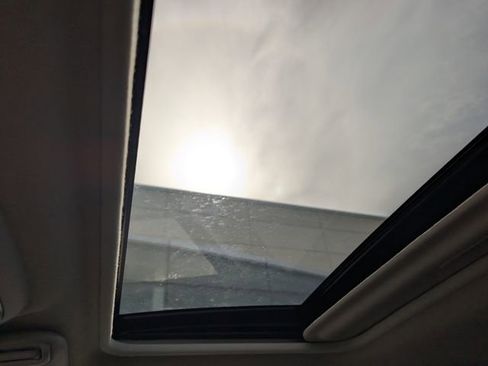 Used 2024 Subaru Crosstrek 2.0i Premium image 21