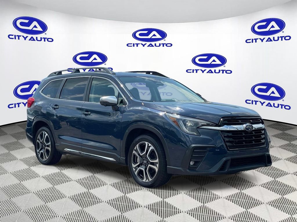 Used 2023 Subaru Ascent Limited w/ Technology Package AWD/4WD image 1