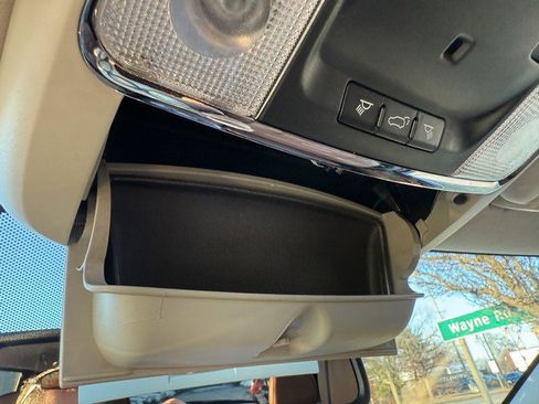 Used 2013 Jeep Grand Cherokee Overland w/ Advance Technology Group image 36