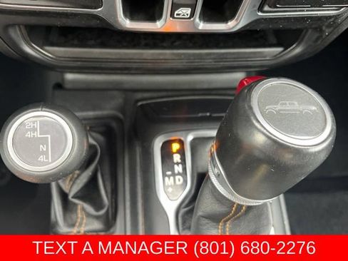 Used 2023 Jeep Gladiator Overland AWD/4WD image 24