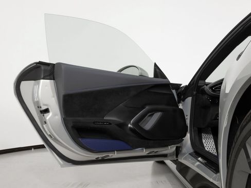 Used 2025 Ferrari 12Cilindri RWD image 28