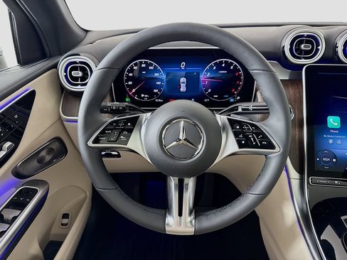 New 2026 Mercedes-Benz GLC 300 4MATIC image 11