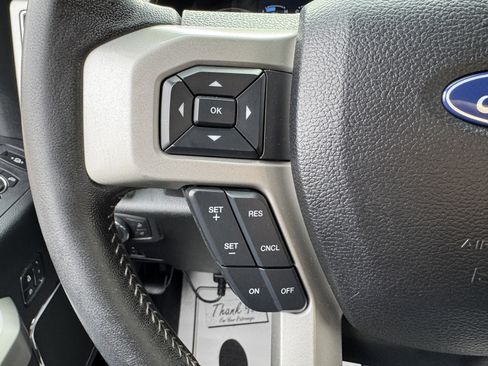 Used 2019 Ford F250 Lariat w/ Chrome Package image 12