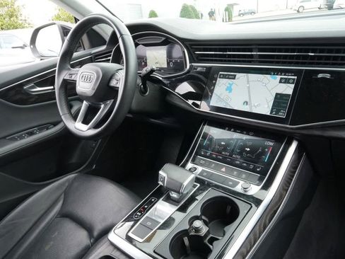 Used 2023 Audi Q8 Premium Plus image 13