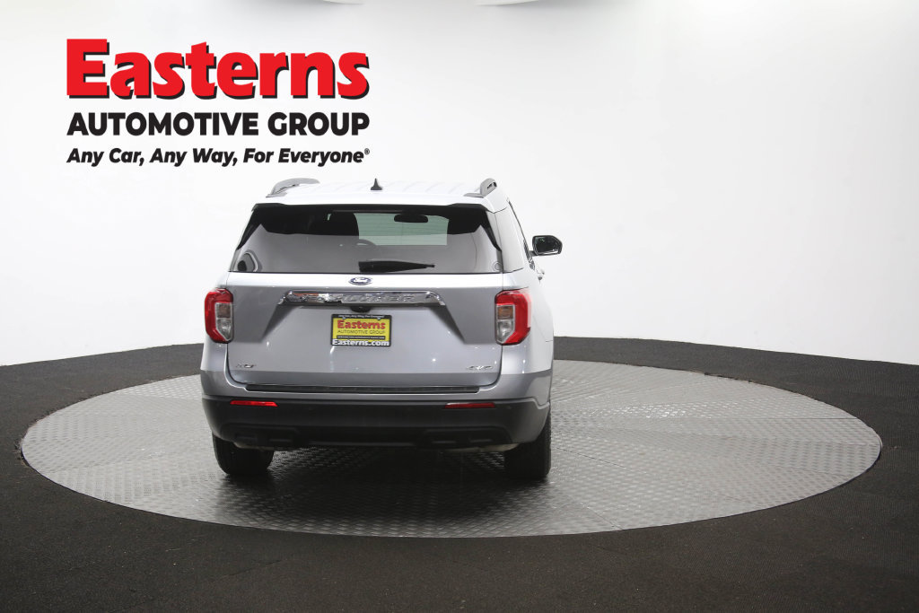 Used 2023 Ford Explorer XLT AWD/4WD image 41