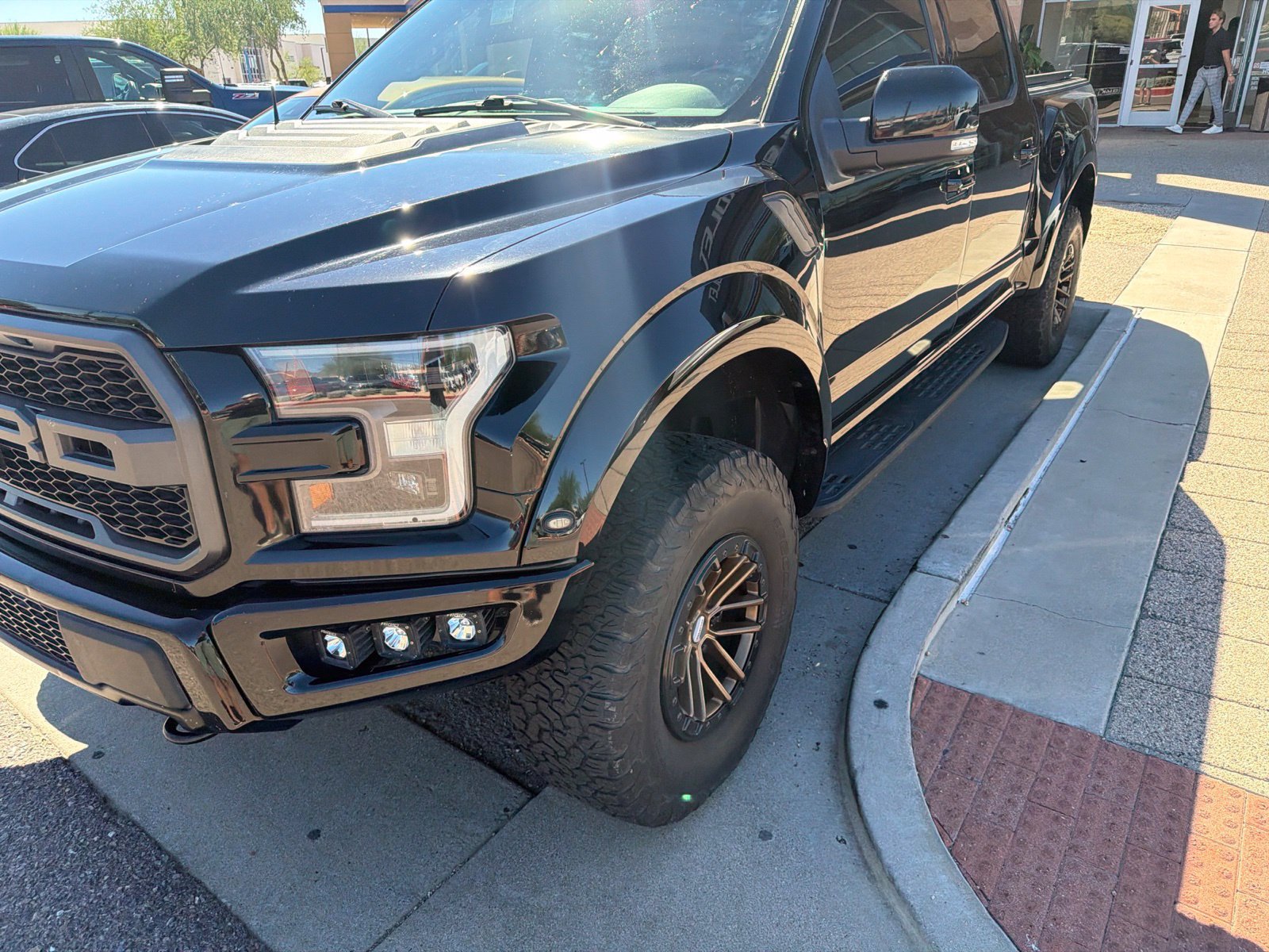 Used 2017 Ford F150 Raptor w/ Equipment Group 802A Luxury AWD/4WD image 1