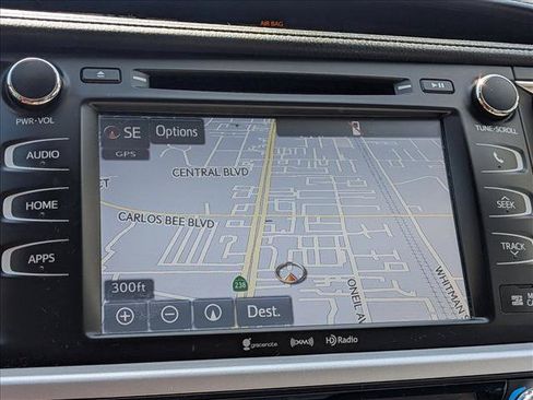 Used 2016 Toyota Highlander XLE AWD/4WD image 14