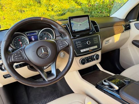Used 2018 Mercedes-Benz GLE 350 4MATIC w/ Premium 1 Package image 50