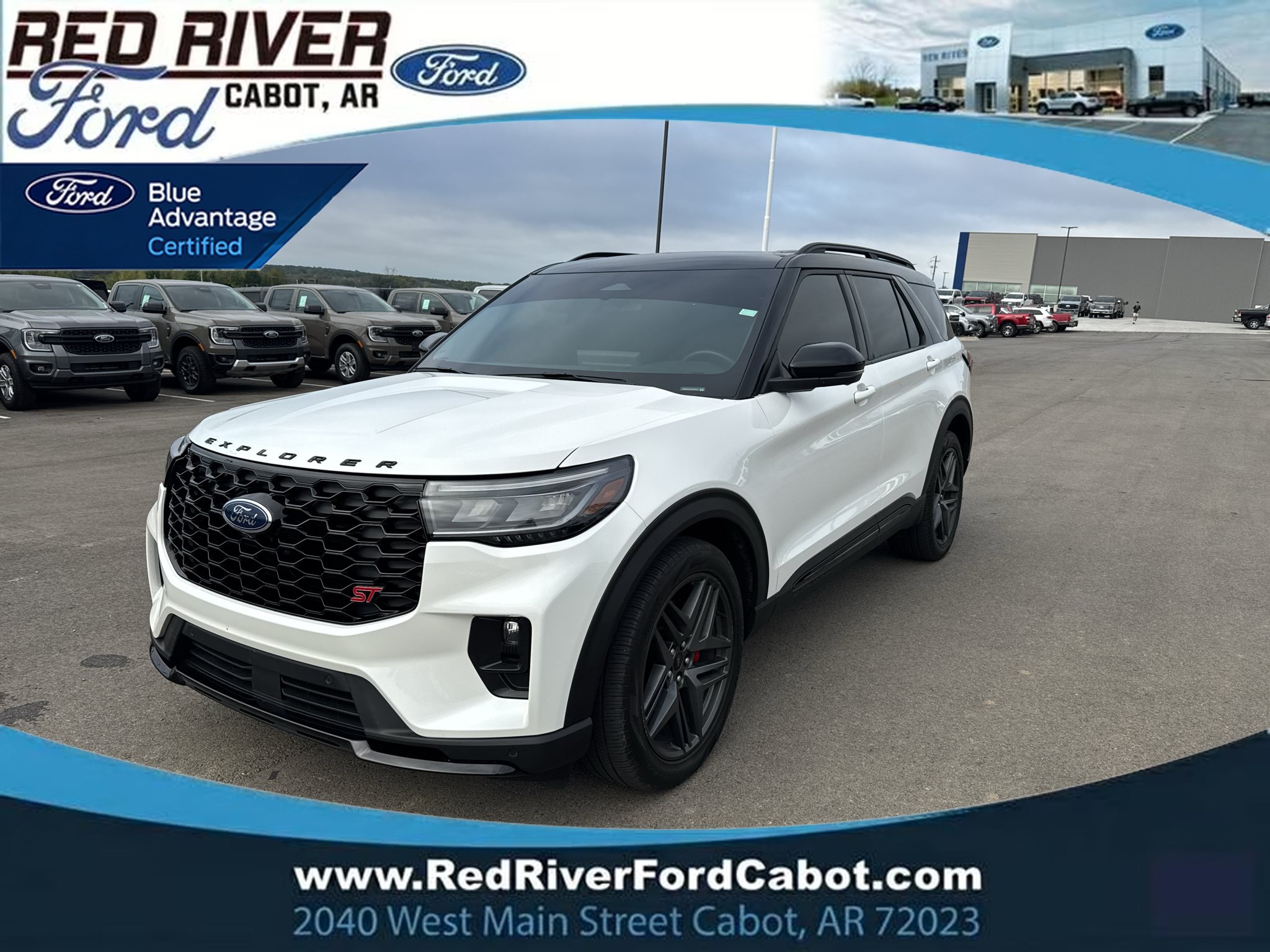 Used 2025 Ford Explorer ST AWD/4WD image 1