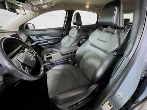 Used 2024 Nissan Ariya AWD image 15