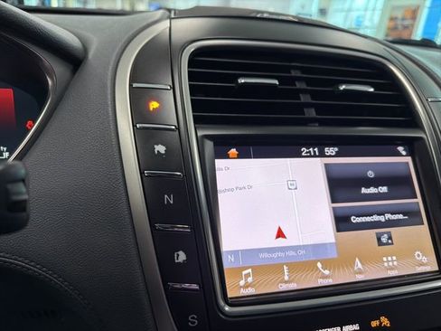 Used 2019 Lincoln Nautilus Reserve image 25