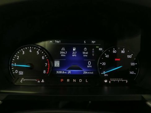 Used 2023 Ford Explorer XLT w/ Equipment Group 202A AWD/4WD image 36