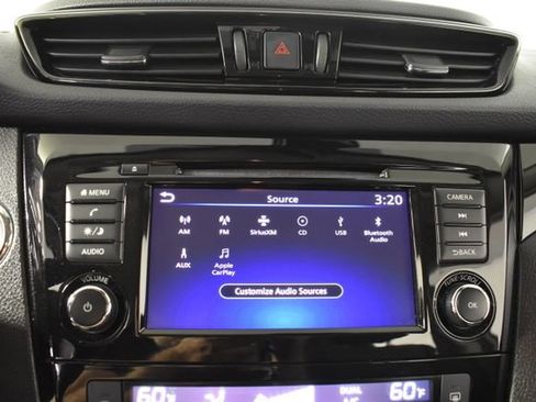 Used 2022 Nissan Rogue Sport SV AWD/4WD image 20