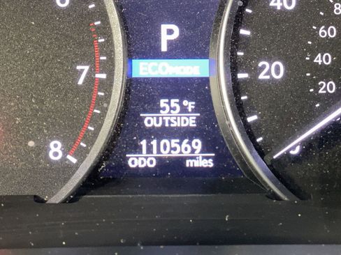 Used 2017 Lexus LS 460 w/ Comfort Package image 19