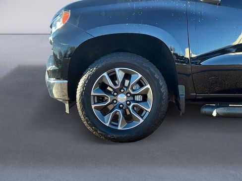 Used 2024 Chevrolet Silverado 1500 LT image 14
