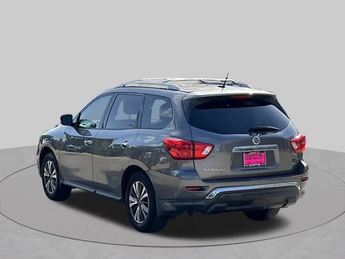 Used 2017 Nissan Pathfinder S FWD image 3