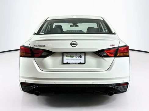 Used 2025 Nissan Altima 2.5 SR FWD image 7
