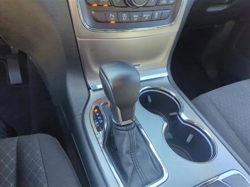 Used 2019 Jeep Grand Cherokee Laredo image 8