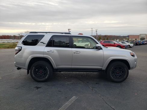 Used 2023 Toyota 4Runner TRD Off-Road Premium image 9