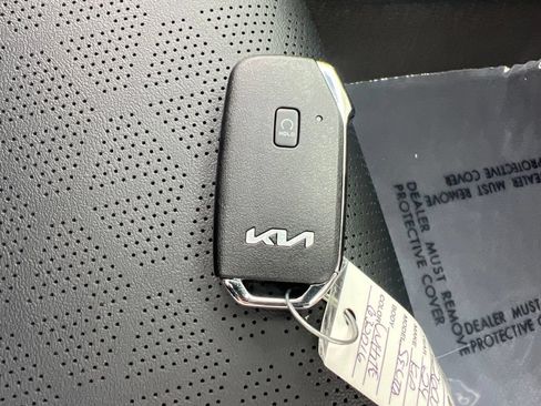 Certified 2024 Kia Seltos EX AWD/4WD image 28