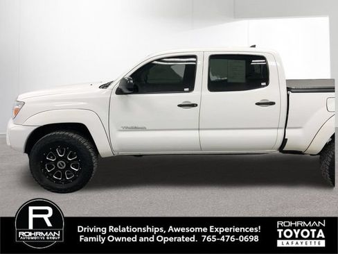 Used 2015 Toyota Tacoma 4x4 Double Cab w/ SR5 Package image 3