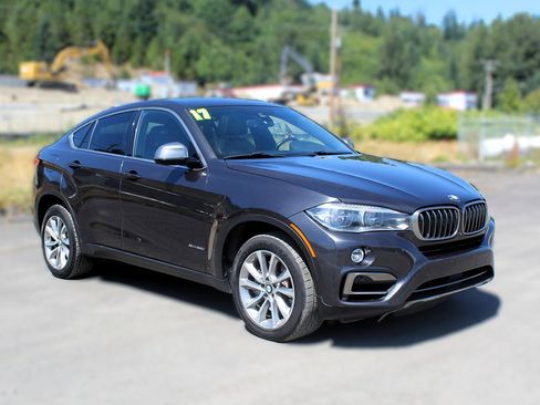 Used 2017 BMW X6 xDrive50i image 1