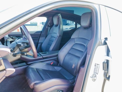 Certified 2021 Porsche Taycan image 5