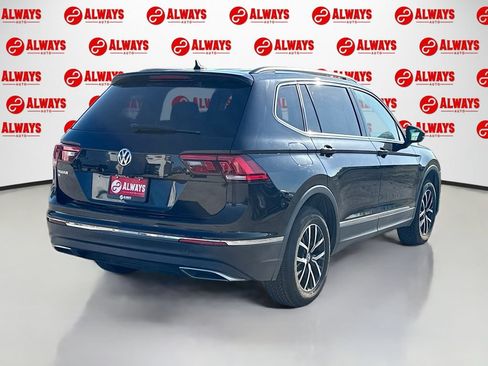 Used 2021 Volkswagen Tiguan SE FWD image 5