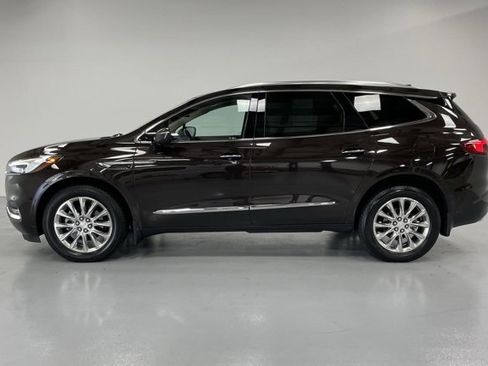 Used 2018 Buick Enclave Premium w/ Experience Buick Package image 2
