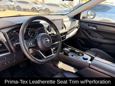 Used 2024 Nissan Rogue SV w/ SV Premium Package AWD/4WD image 16