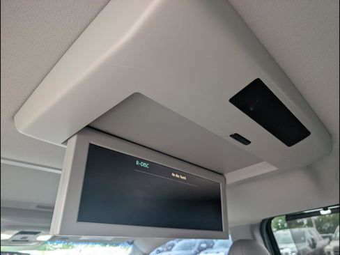 Used 2015 Toyota Sienna XLE Premium FWD image 15