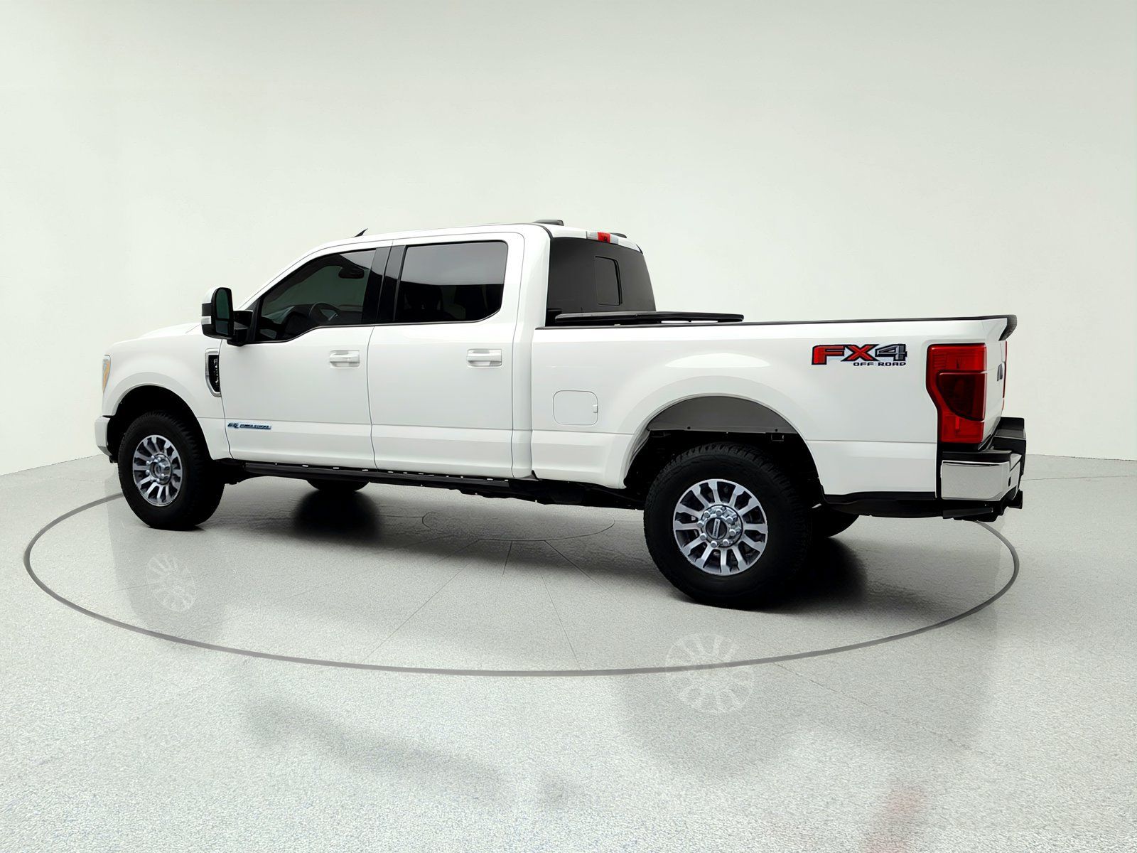 Used 2022 Ford F250 Lariat w/ Lariat Ultimate Package AWD/4WD image 5