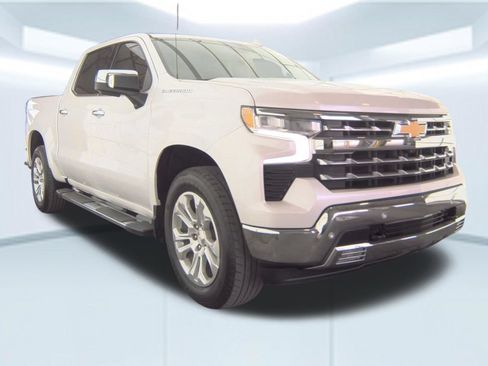 Used 2022 Chevrolet Silverado 1500 LTZ RWD image 6