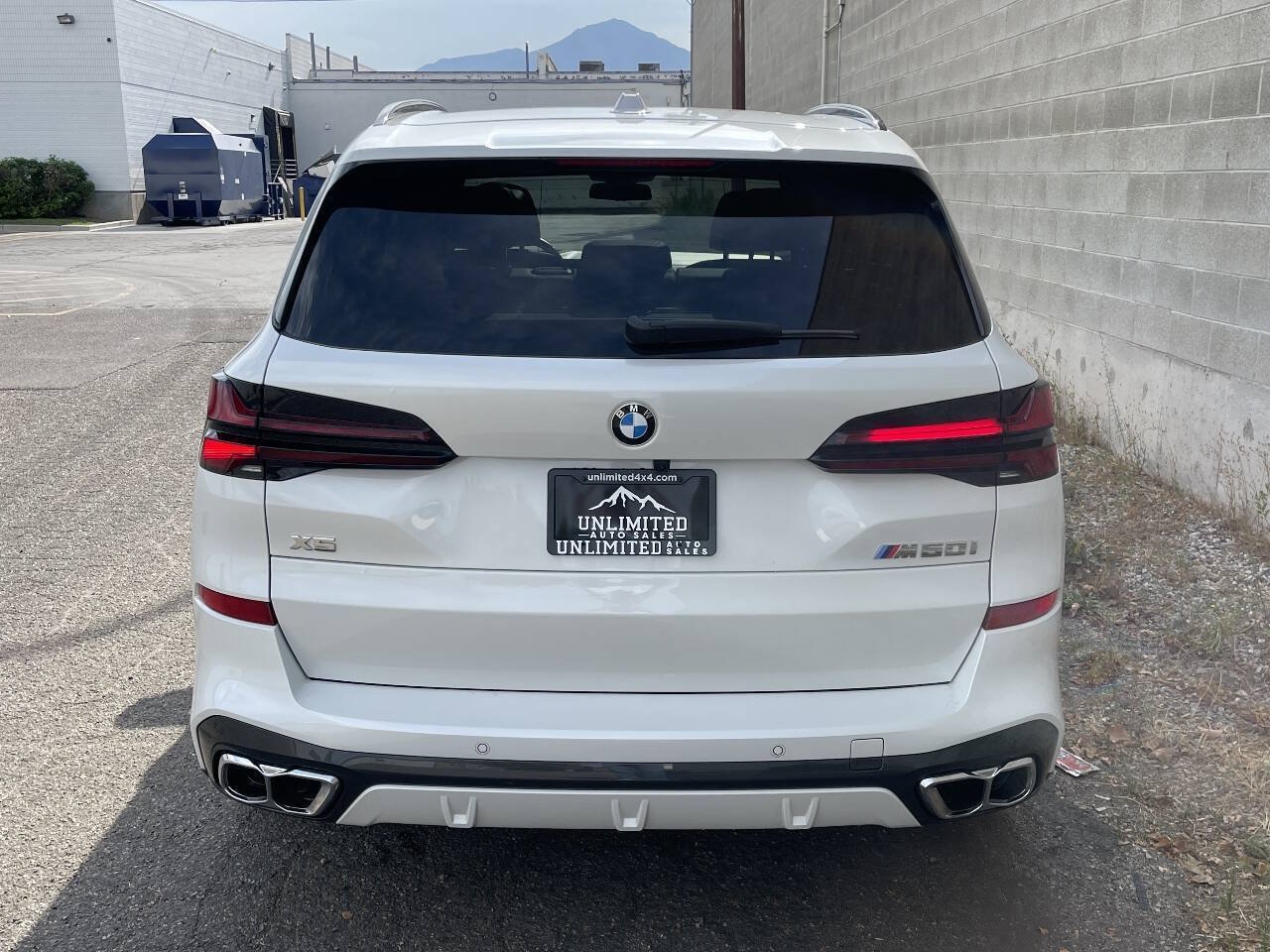 Used 2026 BMW X5 M60i w/ Climate Comfort Package AWD/4WD image 10