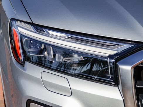 Certified 2025 Audi Q7 2.0T Premium w/ Convenience Package image 12