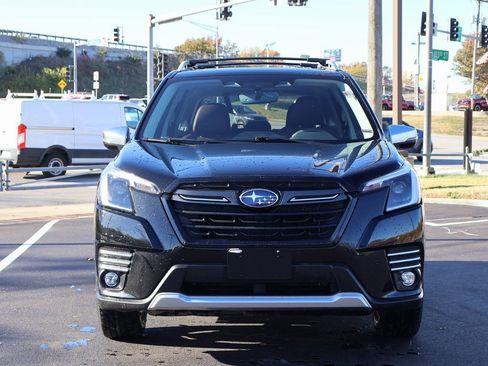 Used 2024 Subaru Forester Touring image 2