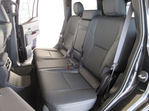 Used 2026 Lexus GX 550 AWD/4WD image 22