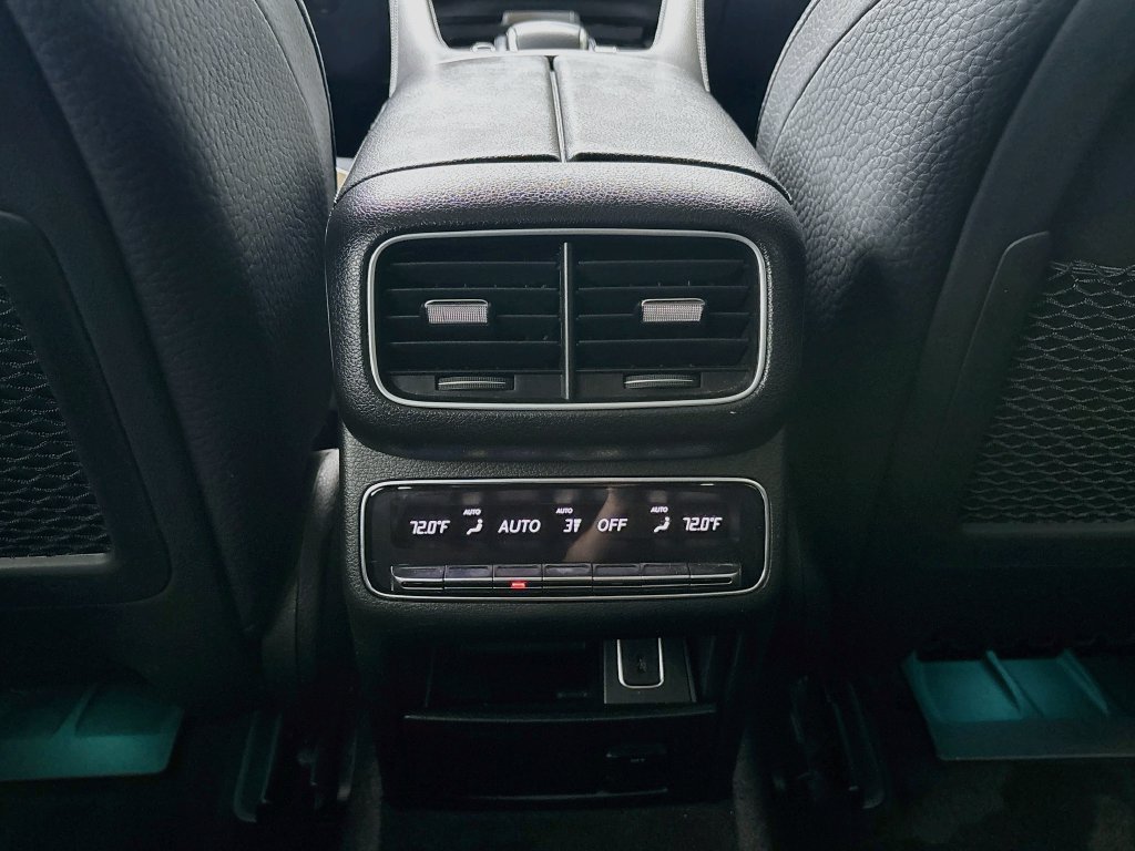 Certified 2022 Mercedes-Benz GLE 450 4MATIC w/ AMG Line Exterior image 27